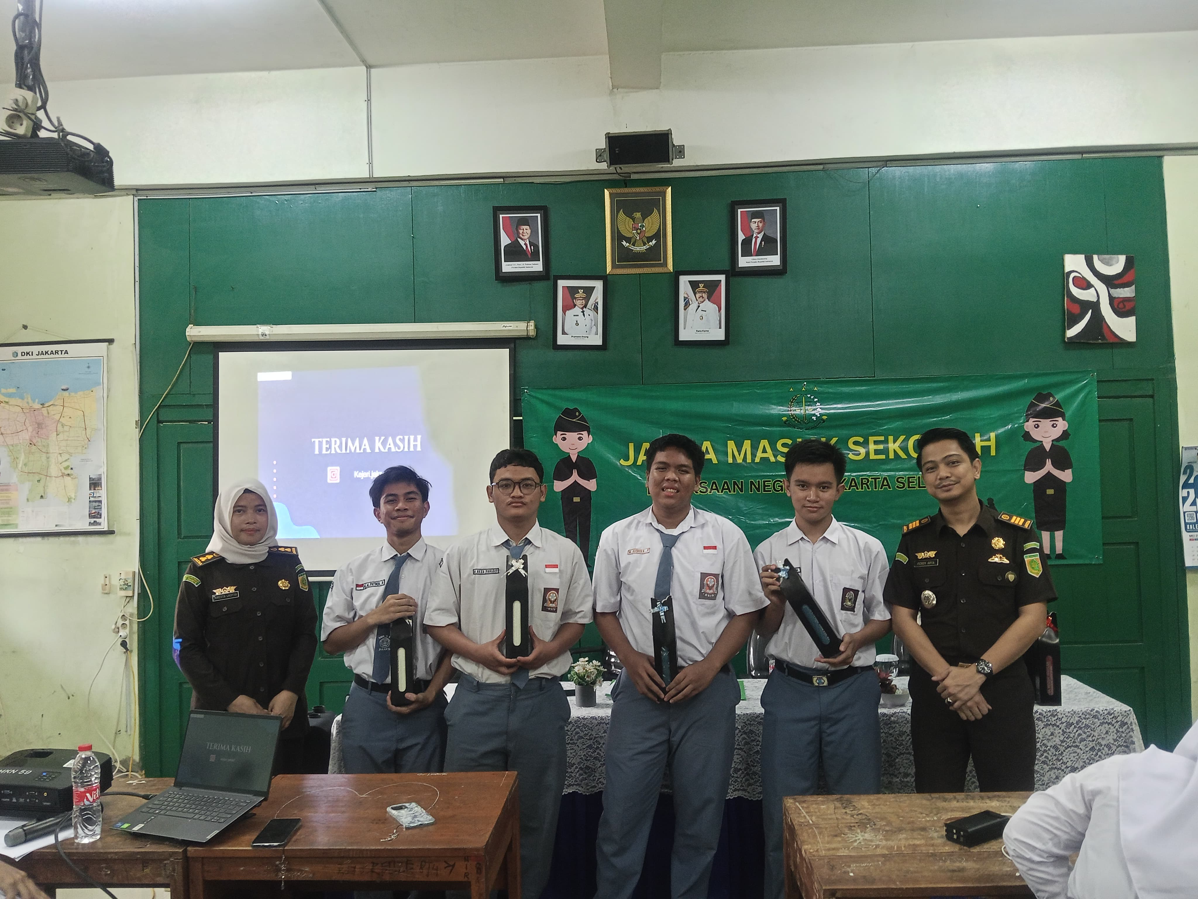 Gedung Sekolah SMK 28 NEGERI TASIKMALAYA